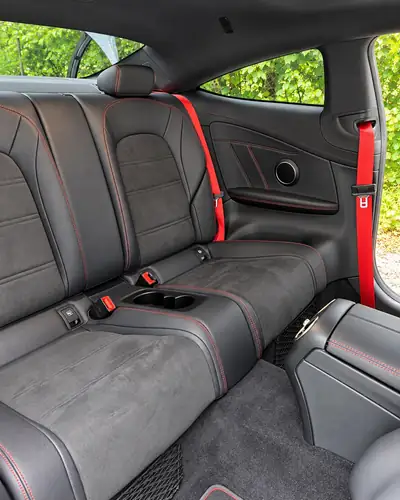 Mercedes-AMG C 43 4matic Coupé — 390 ch, performances et élégance sportive — Detail