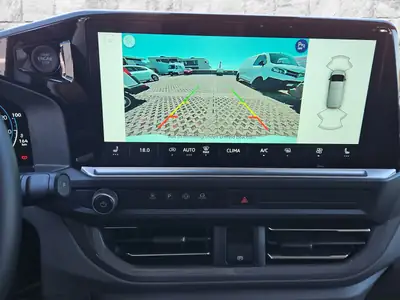 VW e-Transporter Plus 70 kWh — Utilitaire électrique 6 places, édition premium — Miniatura 11