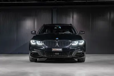 BMW 330 d xDrive Touring M Sport — Break diesel dynamique, 49'950 km seulement — vista posteriore