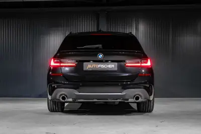 BMW 330 d xDrive Touring M Sport — Break diesel dynamique, 49'950 km seulement — dettaglio