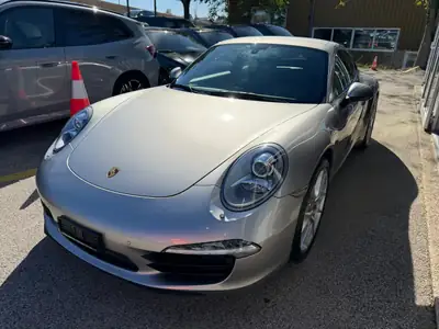 Porsche 911 Carrera 2012 — Coupé sportif iconique, faible kilométrage et historique Porsche — côté
