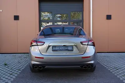 Maserati Ghibli 2.0 Hybrid GT — Élégance italienne et technologie hybride, 51'990 km seulement — Miniatura 9
