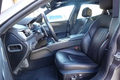 Maserati Ghibli 2.0 Hybrid GT — Élégance italienne et technologie hybride, 51'990 km seulement — Miniatura 25