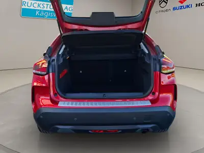 Citroën C4 1.2 PureTech Live Pack — Berline polyvalente, consommation maîtrisée — Miniature 13