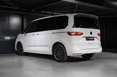 VW T7 Multivan 2.0 TDI — Camping-car familial avec lit escamotable et climatisation 3 zones — Miniatura 8
