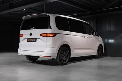 VW T7 Multivan 2.0 TDI — Camping-car familial avec lit escamotable et climatisation 3 zones — Miniatura 7