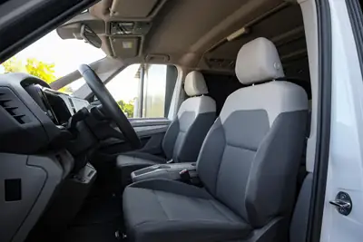 VW T7 Multivan 2.0 TDI — Camping-car familial avec lit escamotable et climatisation 3 zones — Miniatura 10