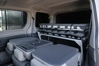 VW T7 Multivan 2.0 TDI — Camping-car familial avec lit escamotable et climatisation 3 zones — Miniatura 13