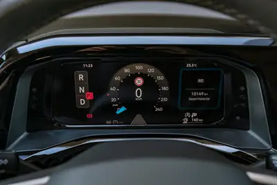 VW T7 Multivan 2.0 TDI — Camping-car familial avec lit escamotable et climatisation 3 zones — Miniatura 19