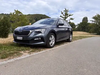 Skoda Scala 1.5 TSI Style DSG — Compacte polyvalente, première main, 43 000 km — côté