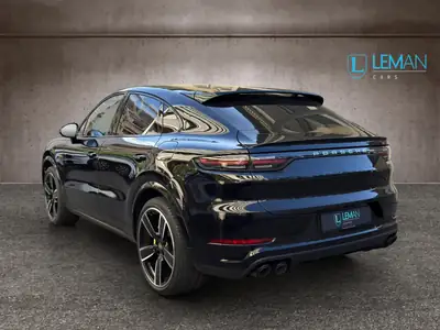 Porsche Cayenne Turbo Coupé S E-Hybrid — SUV haute performance hybride rechargeable, 82'000 km — Miniatura 7