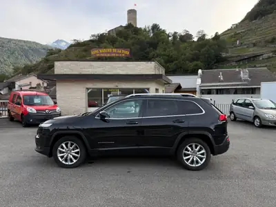 Jeep Cherokee 2.2 TD Limited AWD — SUV robuste, diesel économe, garantie complète — vista esterna