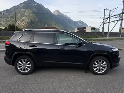 Jeep Cherokee 2.2 TD Limited AWD — SUV robuste, diesel économe, garantie complète — dettaglio