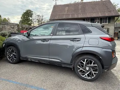 Hyundai Kona 1.6 GDi Hybrid Vertex — SUV compact hybride, consommation optimisée — cruscotto
