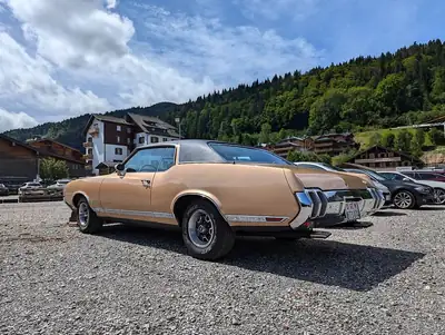 Oldsmobile Cutlass 1970 — Coupé V8 muscle car légendaire, 89 000 km — Heckansicht