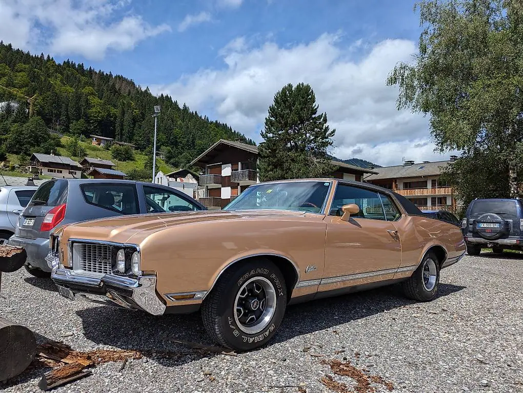 Oldsmobile Cutlass occasion — 1