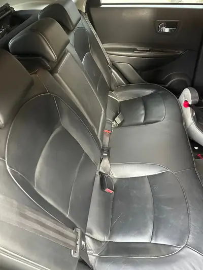 Nissan Qashqai Diesel Automatique — SUV Compact Fiable, 137'000 km, Tout-terrain — arrière