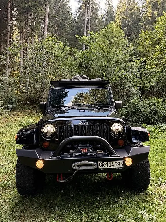 Jeep Wrangler Unlimited Rubicon 2.8 CRD — SUV légendaire, diesel robuste, transmission automatique