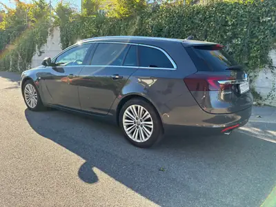 Opel Insignia 2.0 CDTi 170 ecoFLEX — Break spacieux, diesel économe, sans accident — fianco