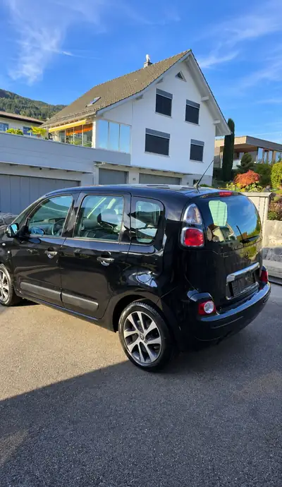 Citroën C3 Picasso 1.4 VTi — Monospace familial fiable, sans accident — fianco