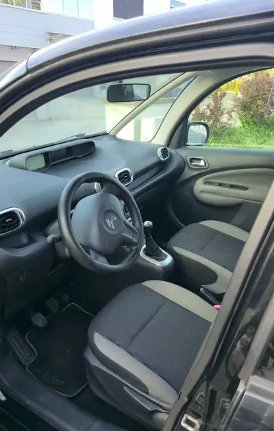 Citroën C3 Picasso 1.4 VTi — Monospace familial fiable, sans accident — vista posteriore