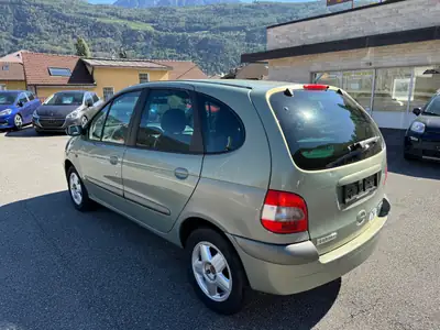 Renault Scénic 2.0 16V Dynamique — Monospace fiable, sans accident, expertise récente — Miniature 8