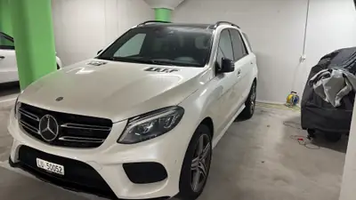 Mercedes-Benz GLE 350 d — SUV premium diesel, 136'000 km, sans sinistre — interior