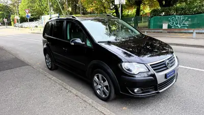 VW Touran CrossTouran 1.4 TSI — Monospace 7 places, moteur efficient et design affirmé — Seitenansicht