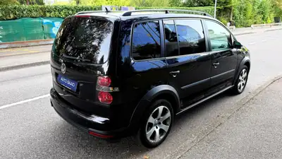 VW Touran CrossTouran 1.4 TSI — Monospace 7 places, moteur efficient et design affirmé — Armaturenbrett