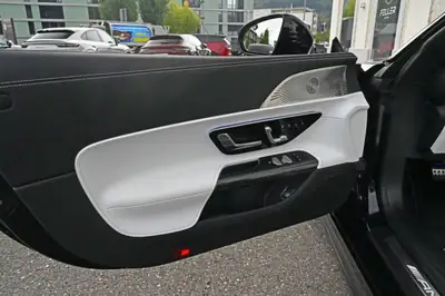 Mercedes-AMG SL 63 4Matic+ — Cabriolet légendaire 585 ch, cuir Manufaktur, faible kilométrage — Miniatura 15