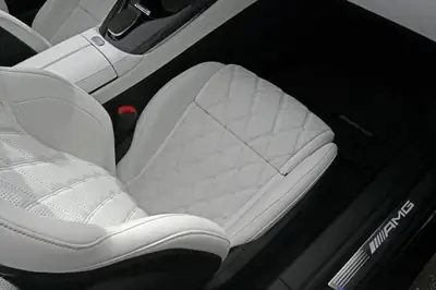 Mercedes-AMG SL 63 4Matic+ — Cabriolet légendaire 585 ch, cuir Manufaktur, faible kilométrage — Miniatura 24