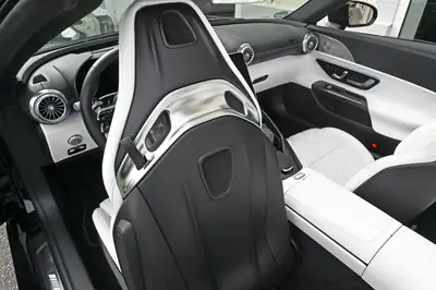 Mercedes-AMG SL 63 4Matic+ — Cabriolet légendaire 585 ch, cuir Manufaktur, faible kilométrage — Miniatura 22
