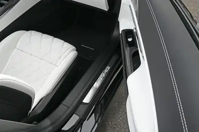 Mercedes-AMG SL 63 4Matic+ — Cabriolet légendaire 585 ch, cuir Manufaktur, faible kilométrage — Miniatura 25
