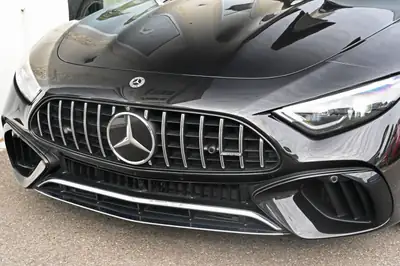Mercedes-AMG SL 63 4Matic — Cabriolet haute performance, 585 ch et seulement 30 000 km — cruscotto