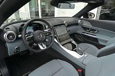 Mercedes-AMG SL 63 4Matic — Cabriolet haute performance, 585 ch et seulement 30 000 km — Miniatura 14