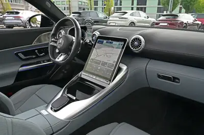 Mercedes-AMG SL 63 4Matic — Cabriolet haute performance, 585 ch et seulement 30 000 km — Miniatura 23