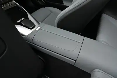 Mercedes-AMG SL 63 4Matic — Cabriolet haute performance, 585 ch et seulement 30 000 km — Miniatura 26