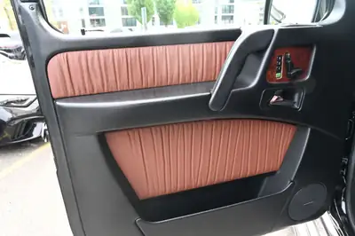 Mercedes-Benz G 320 CDI — Le SUV de prestige au moteur diesel économe — Miniatura 12