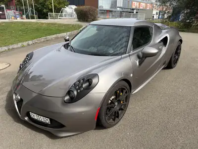 Alfa Romeo 4C 1750 TBi — Roadster italien légendaire, 240 ch, entretien complet — Außenansicht