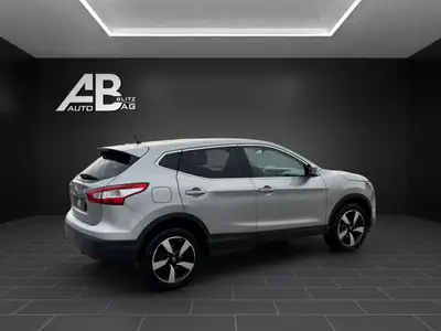 Nissan Qashqai 1.6 dCi N-Connecta — SUV 4×4 robuste, première main, parfait état — tableau de bord