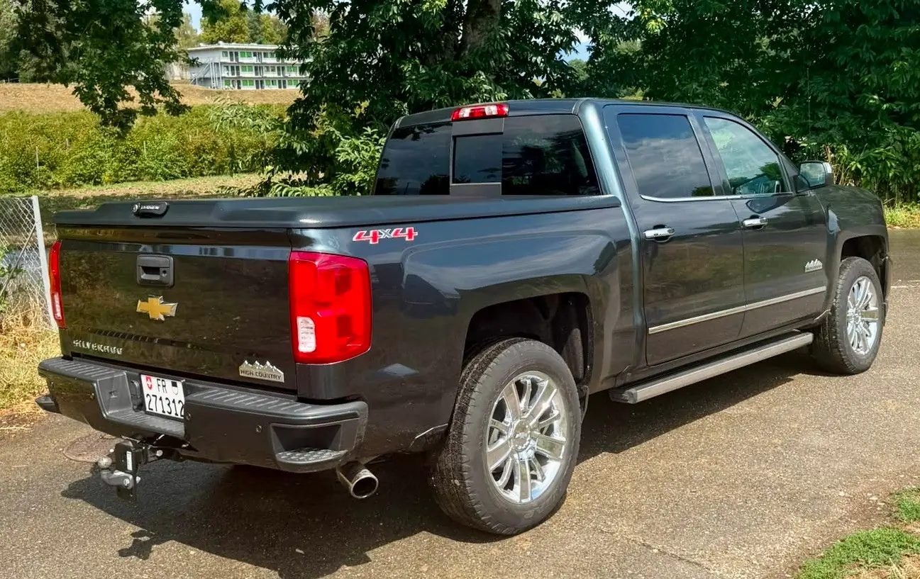 Chevrolet Silverado 2017 occasion Meyrin — 3