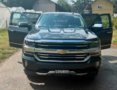 Chevrolet Silverado 2017 — Pick-up premium 420 ch, transmission automatique, kilométrage réduit — Miniatura 12