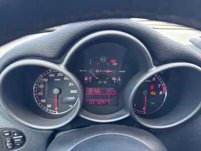 Alfa Romeo 147 3.2 GTA — Sportive Mythique, État Exceptionnel, Bianco Nuvola Rare — Miniature 11