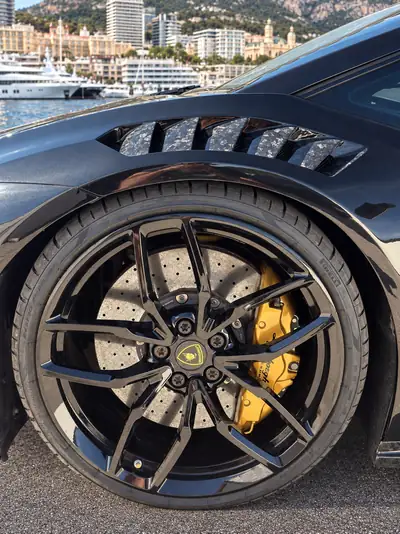 Lamborghini Huracán LP 610 Vorsteiner — Supercar carbone forgé, 75'000 km, sans sinistre — Miniature 15
