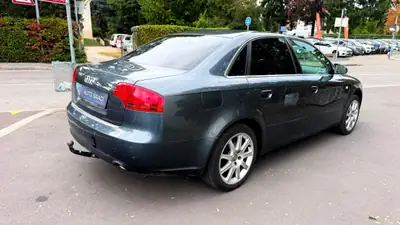 Audi A4 Limousine 3.0 V6 TDI quattro — Berline premium diesel, transmission automatique — tableau de bord