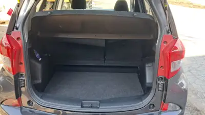 Subaru Trezia Diesel — Monospace compact économique, 72 000 km seulement — détail