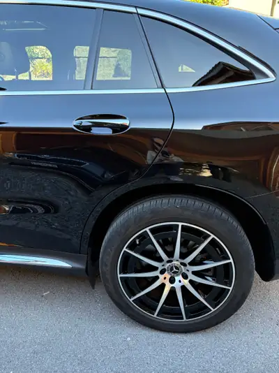 Mercedes-Benz EQC 400 4matic — SUV électrique premium, 65 000 km seulement — Detail
