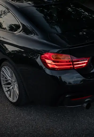BMW 428i Coupé 2013 — Élégance sportive et fiabilité allemande — intérieur