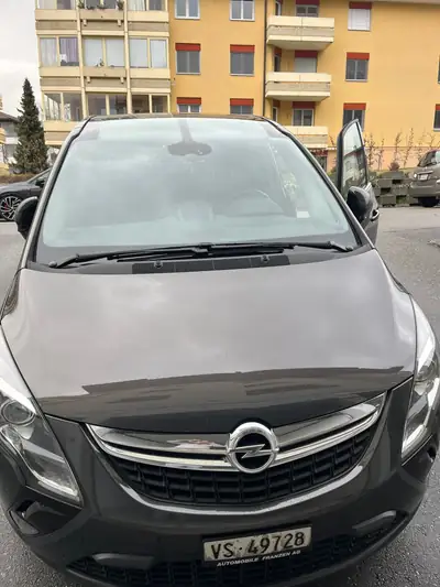 Opel Zafira 1.6 CNG eFLEX Cosmo — Monospace 7 places, motorisation gaz écologique — exterior view