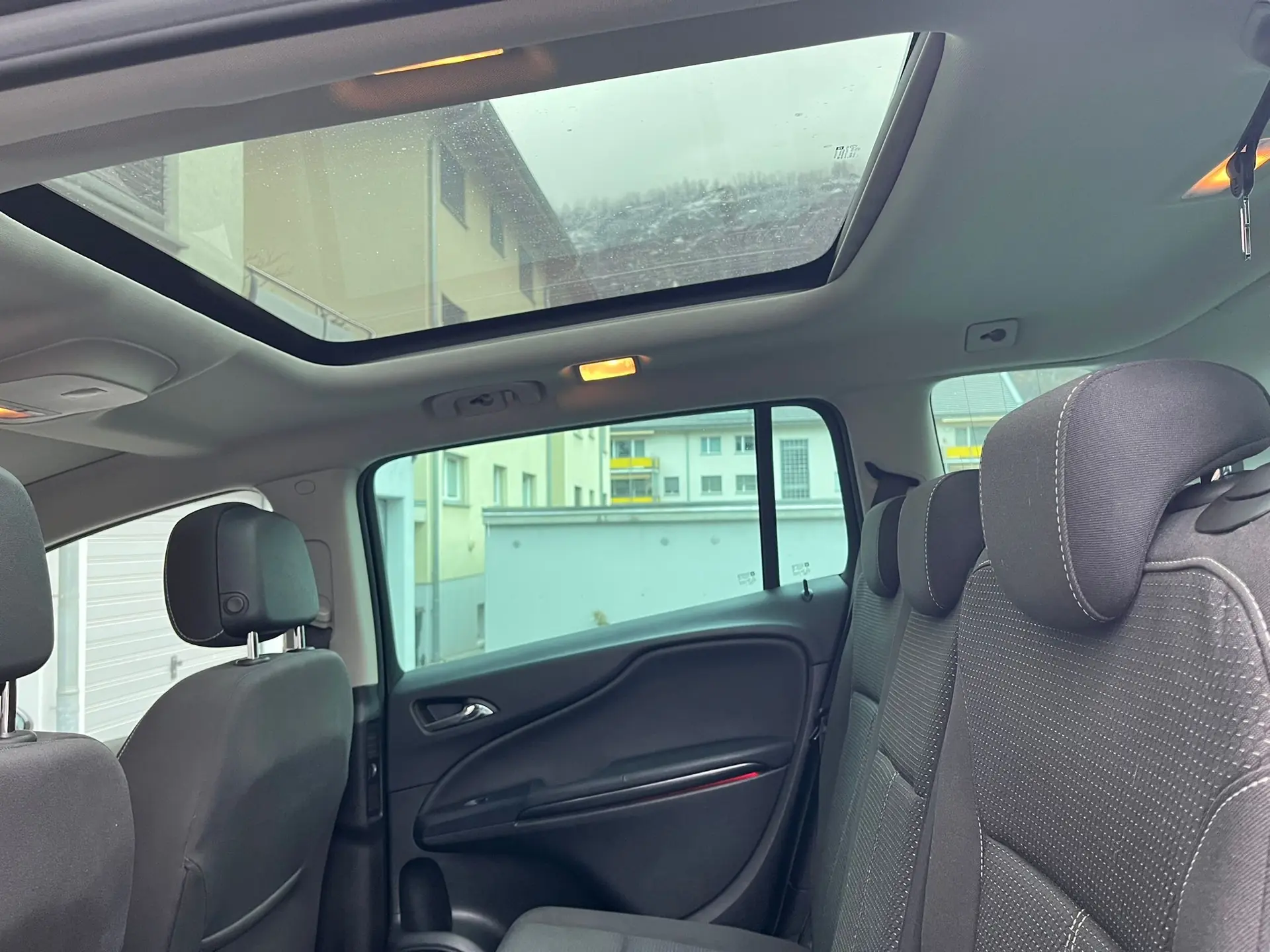 Opel Zafira 2015 occasion Glis — 2